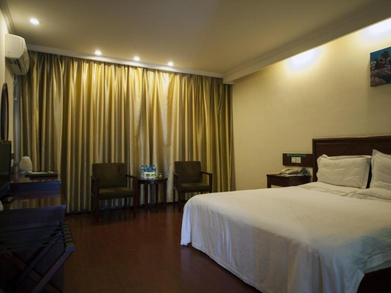 Greentree Inn Anhui Huaibei Renmin Road Business Hotel Экстерьер фото
